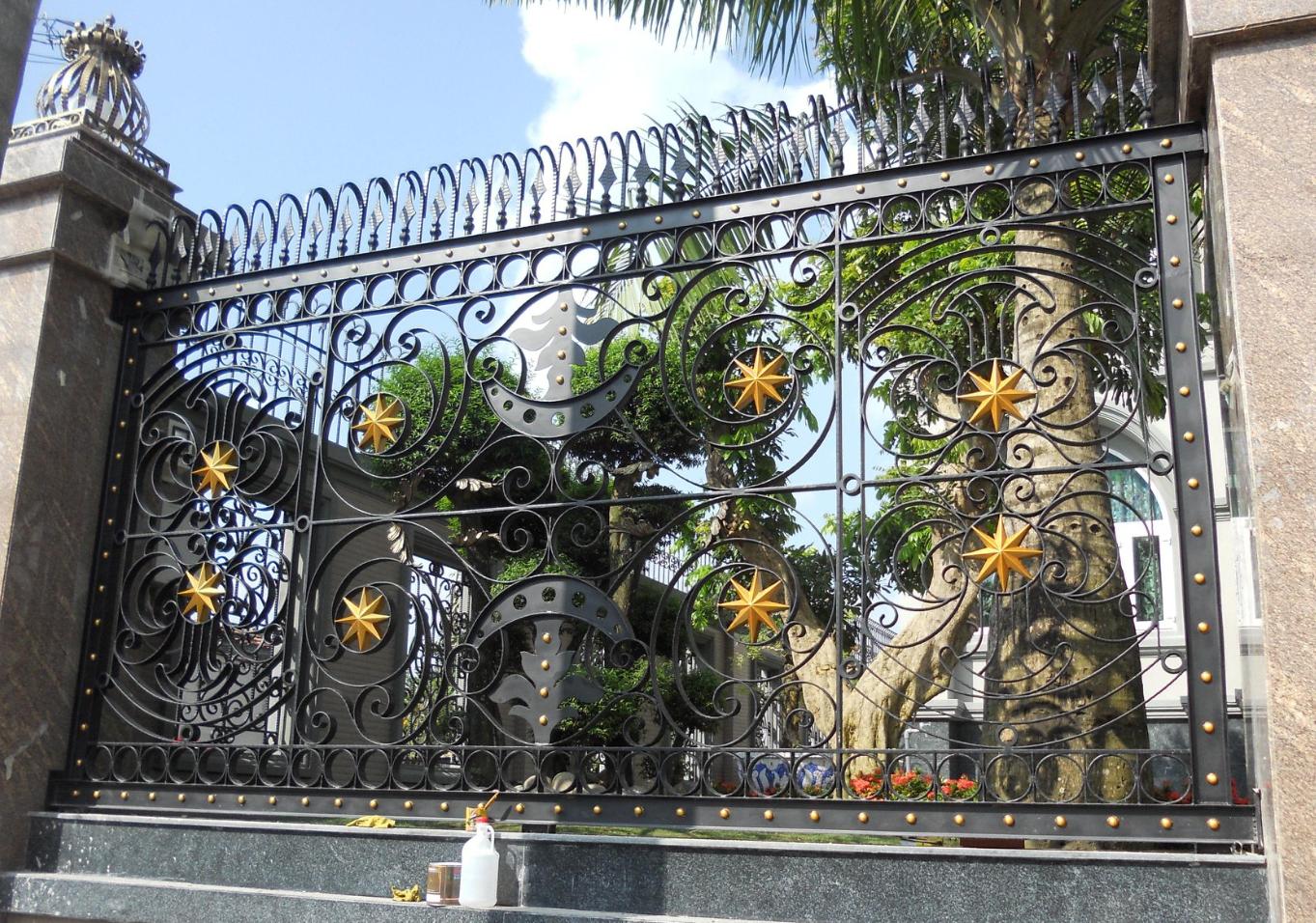Đơn vị làm hàng rào sắt mỹ thuật giá rẻ tại Củ Chi