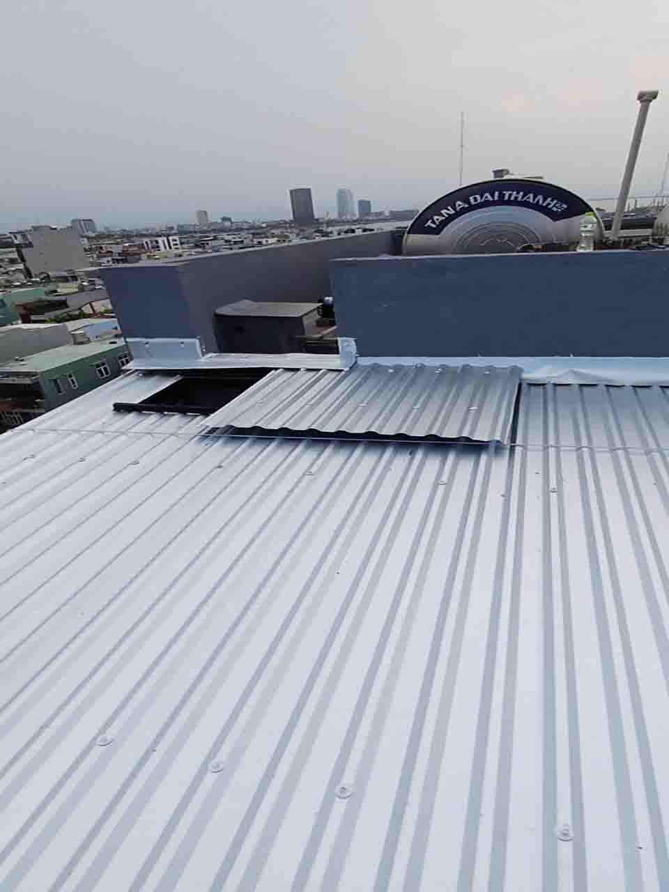 Đội thi công mái tôn giá rẻ tại Phường An Phú Đông