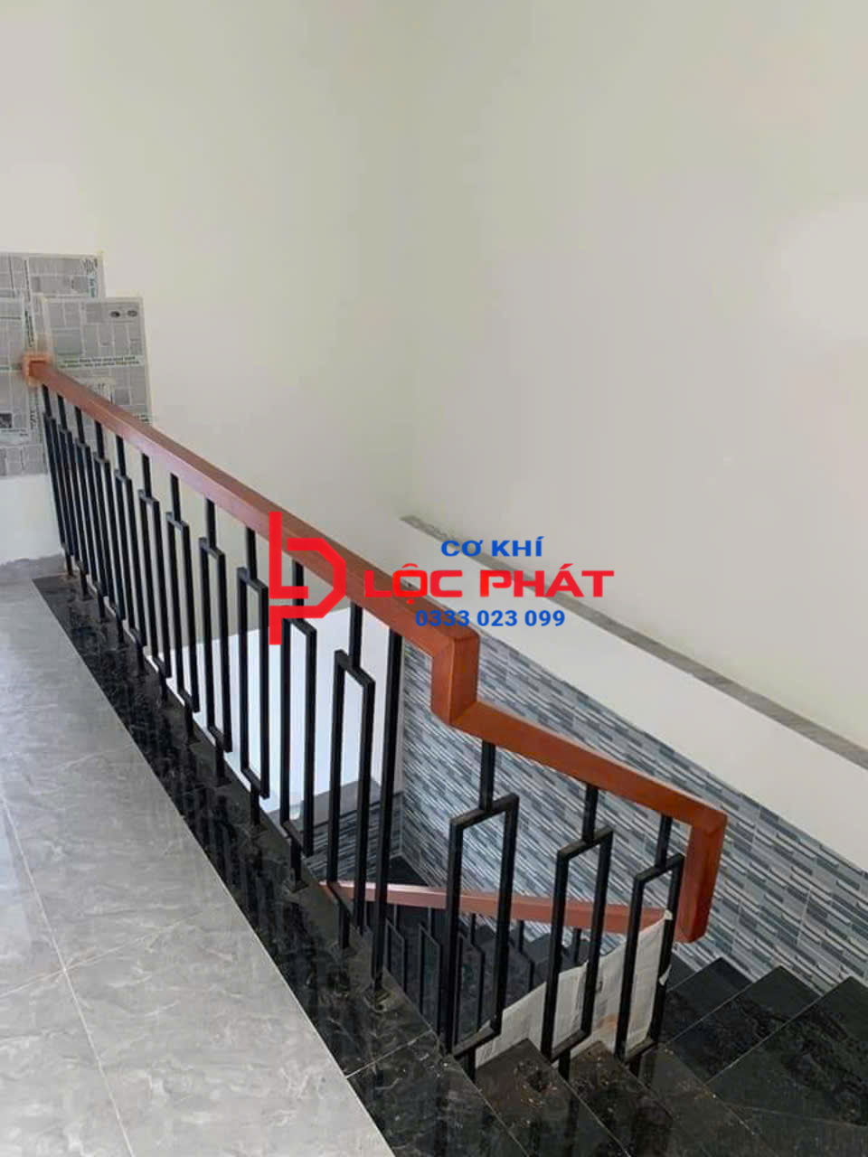 Xưởng thi công lắp đặt lan can cầu thang tại Quận 2