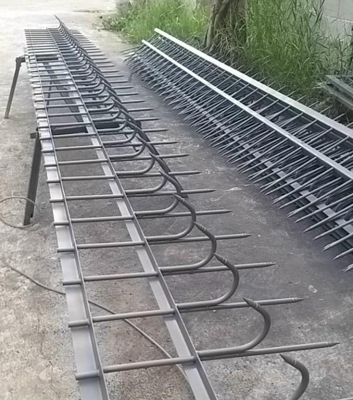 Thợ làm hàng rào sắt tại Thuận An Bình Dương