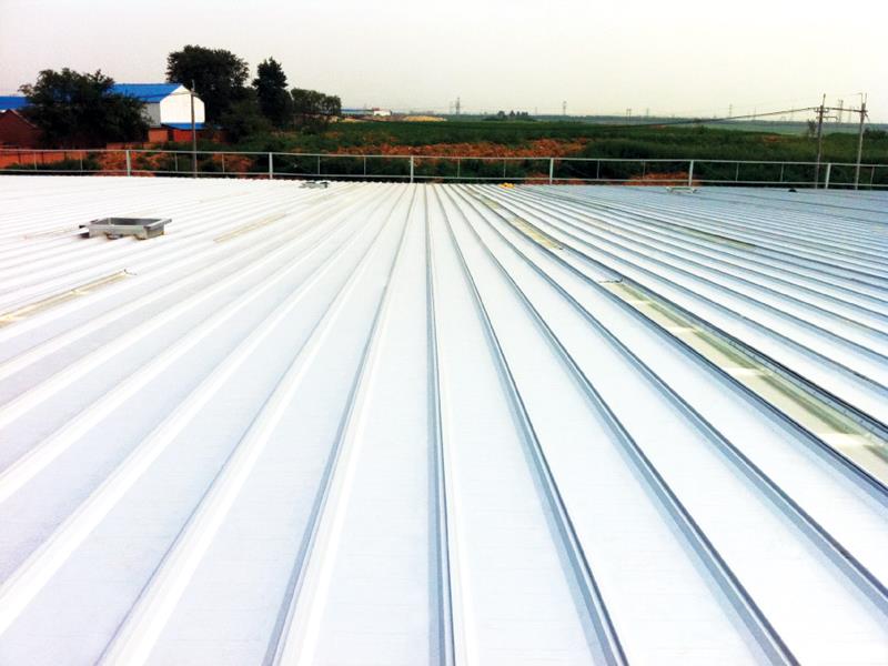 Thi công mái tôn chống nóng tại Quận 5