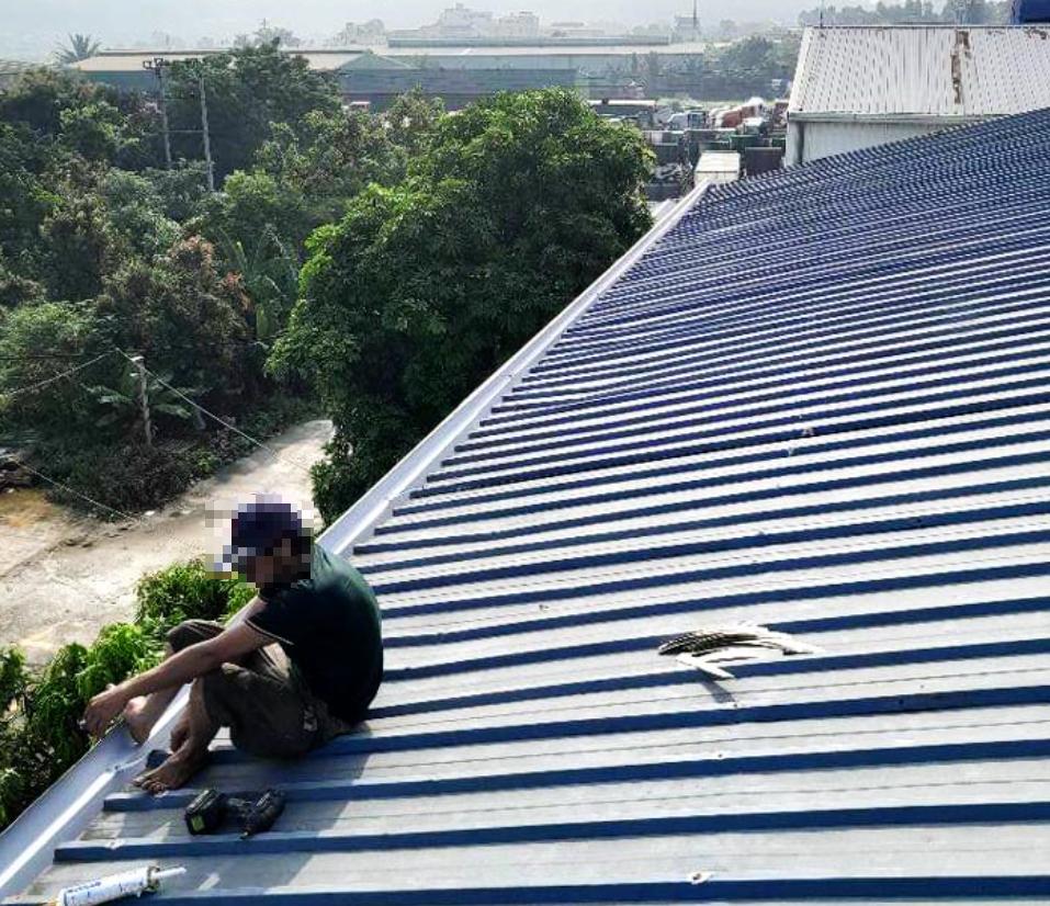 Thi công mái tôn chống nóng tại Tân Uyên