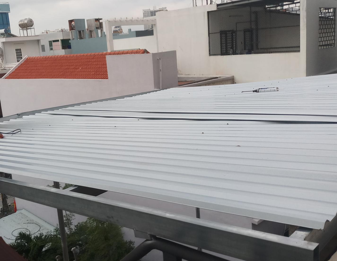 Thi công mái tôn trọn gói tại Trảng Bom