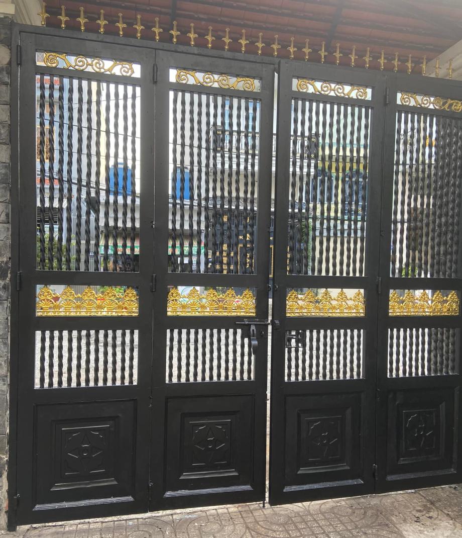 Thợ thi công cửa cổng sắt tại Gò Vấp