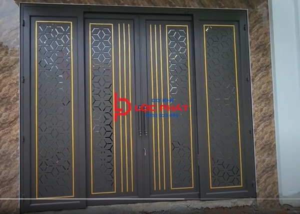 Địa chỉ lắp đặt cửa sắt trượt quay tại Hố Nai