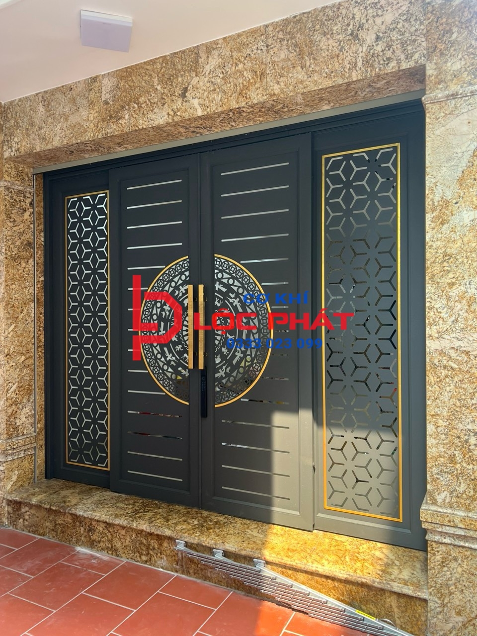 Dịch vụ làm cửa sắt trượt quay tại Quận Gò Vấp