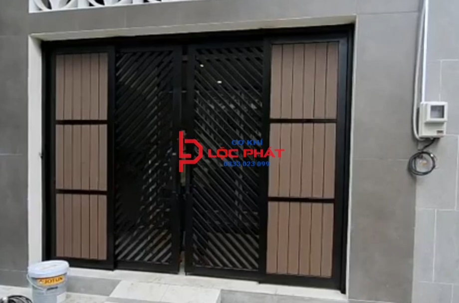 Xưởng chuyên làm cửa sắt trượt quay tại Thuận An