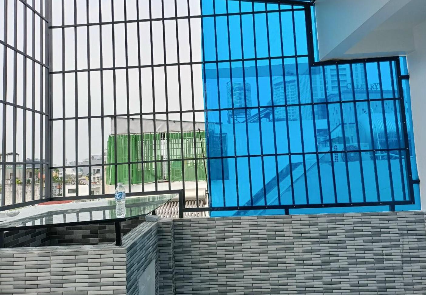 Báo giá làm khung sắt bảo vệ sân thượng tại Quận 12