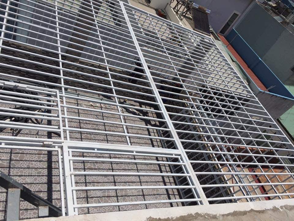 Báo giá thi công khung bảo vệ sân thượng tại Bình Chánh