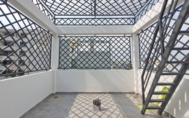 Báo giá thi công khung bảo vệ sân thượng tại Bình Thạnh