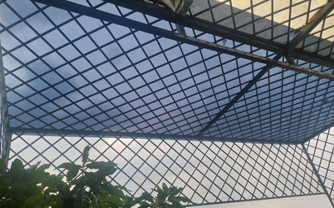 Báo giá thi công khung bảo vệ sân thượng tại Quận 8