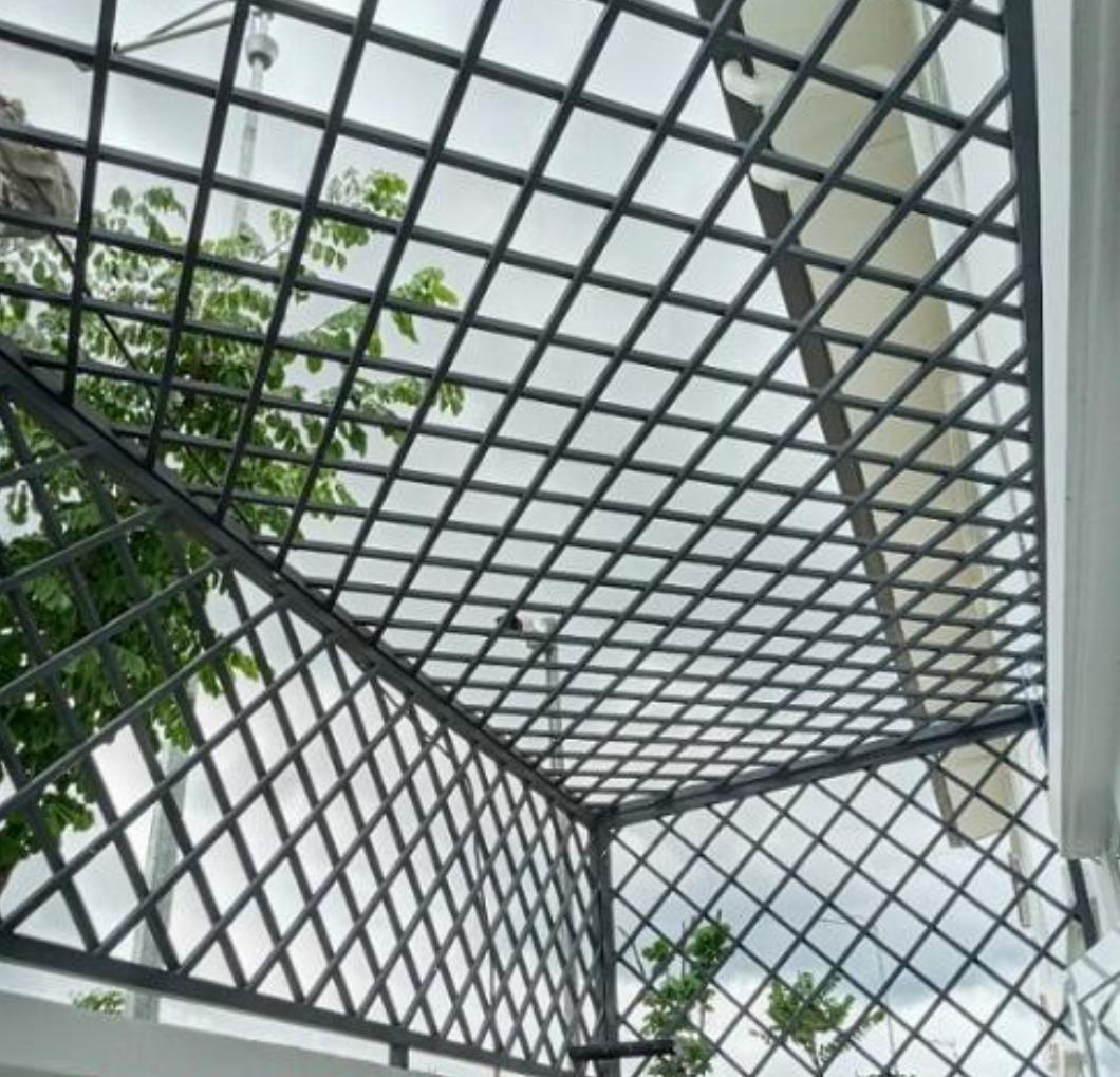 Thợ thi công khung bảo vệ chống trộm tại Tân Bình