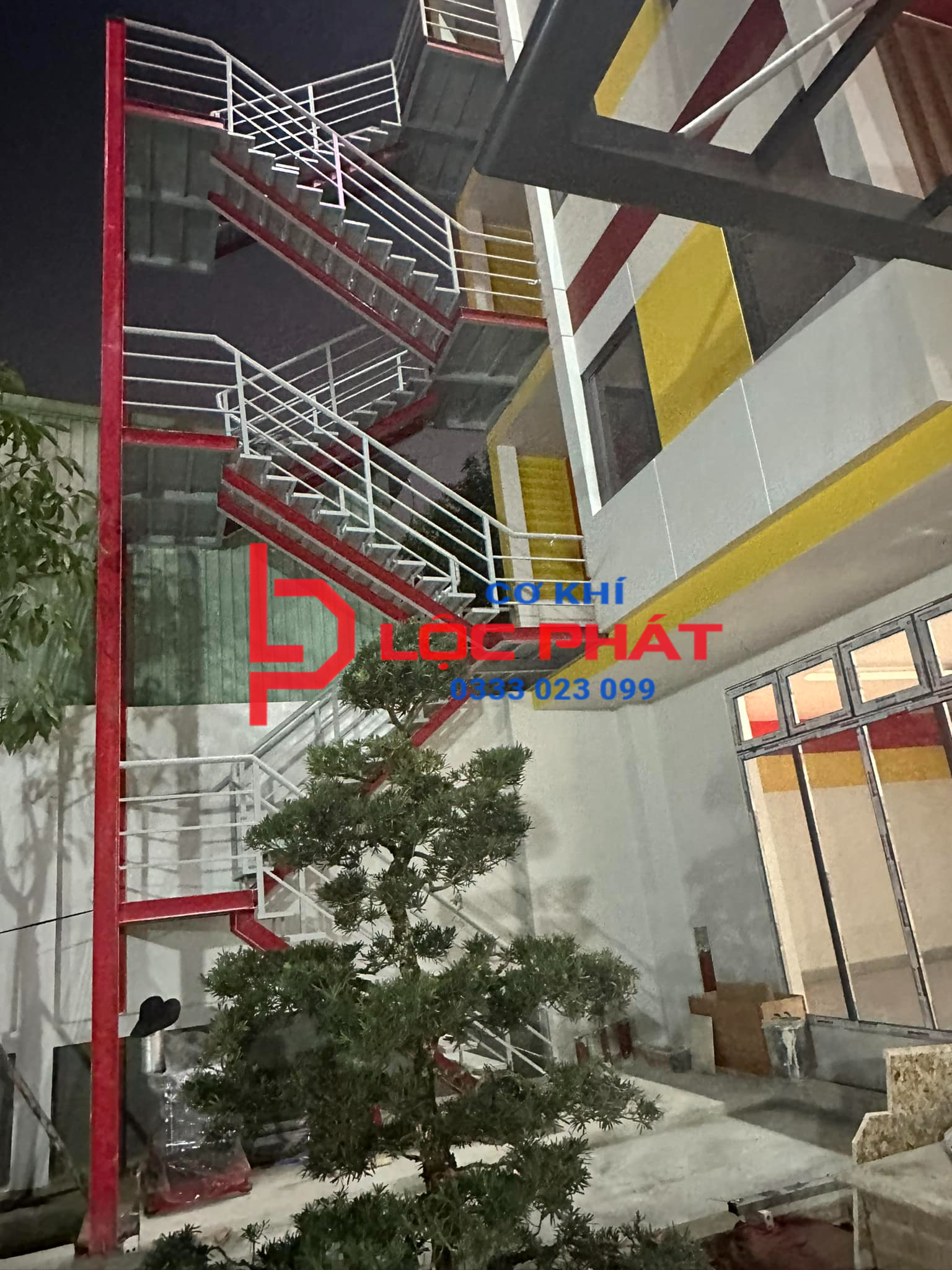 Báo giá cầu thang thoát hiểm tại Củ Chi
