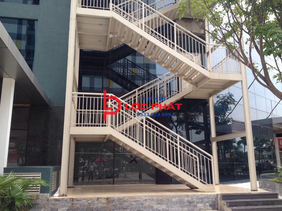 Xưởng lắp đặt cầu thang thoát hiểm tại Thủ Dầu Một