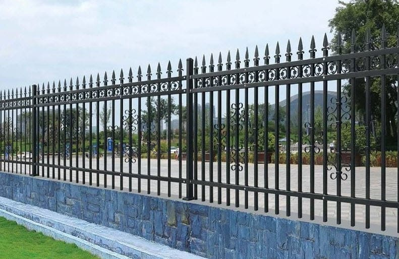 Làm hàng rào sắt giá rẻ tại Phường Tân Đông Hiệp TP HCM