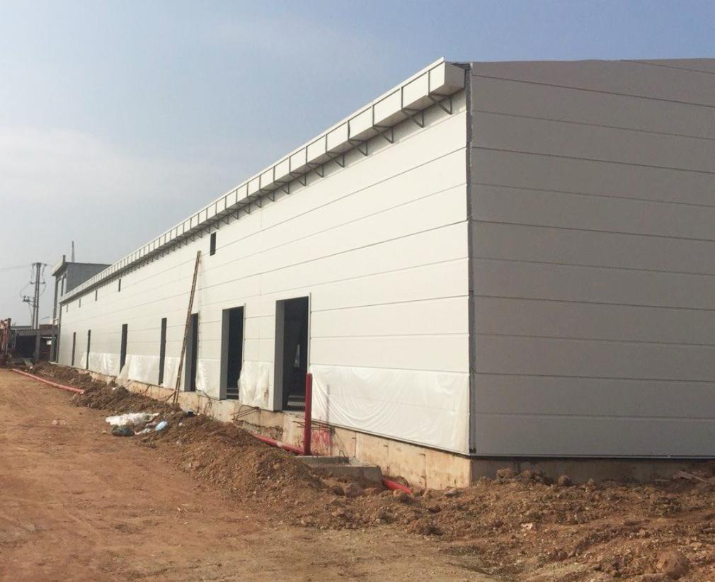 Thợ thi công vách panel tại Chánh Phú Hòa