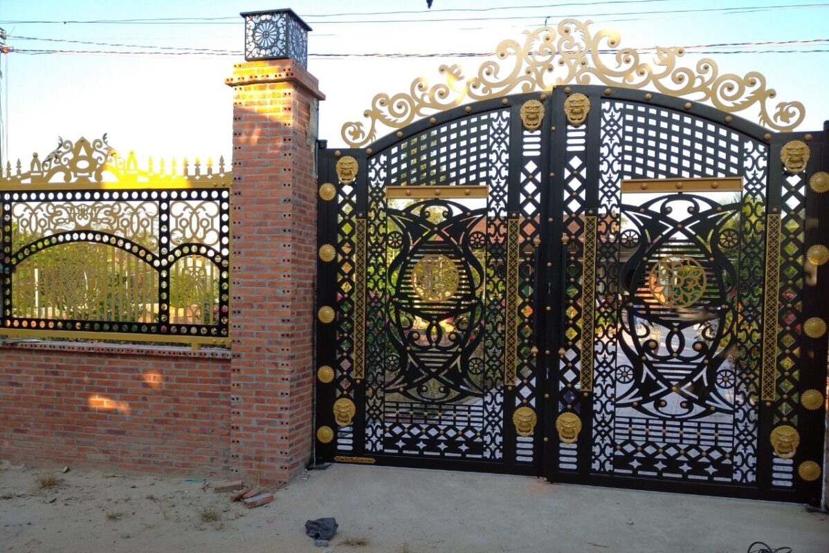 Thi công của cổng sắt CNC đẹp lại Trữ Văn Thố