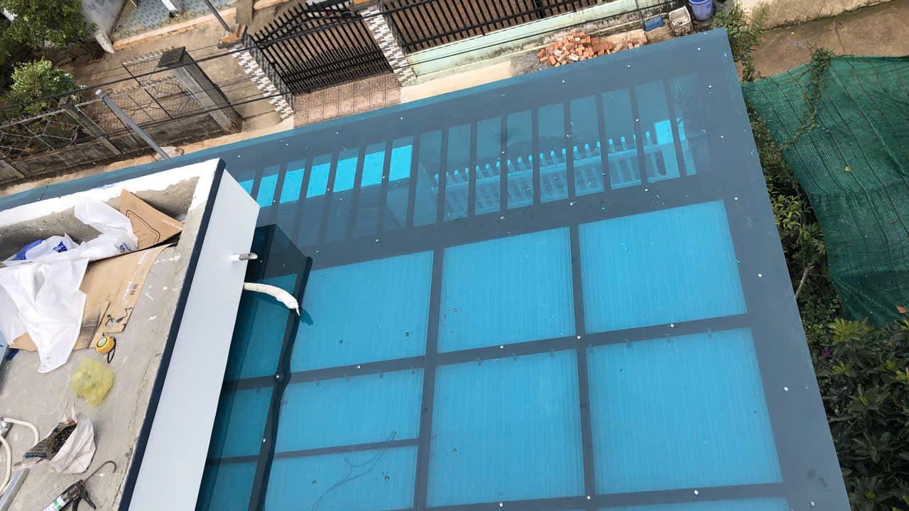 Thi công mái poly lấy sáng đẹp tại Phường Vĩnh Tân