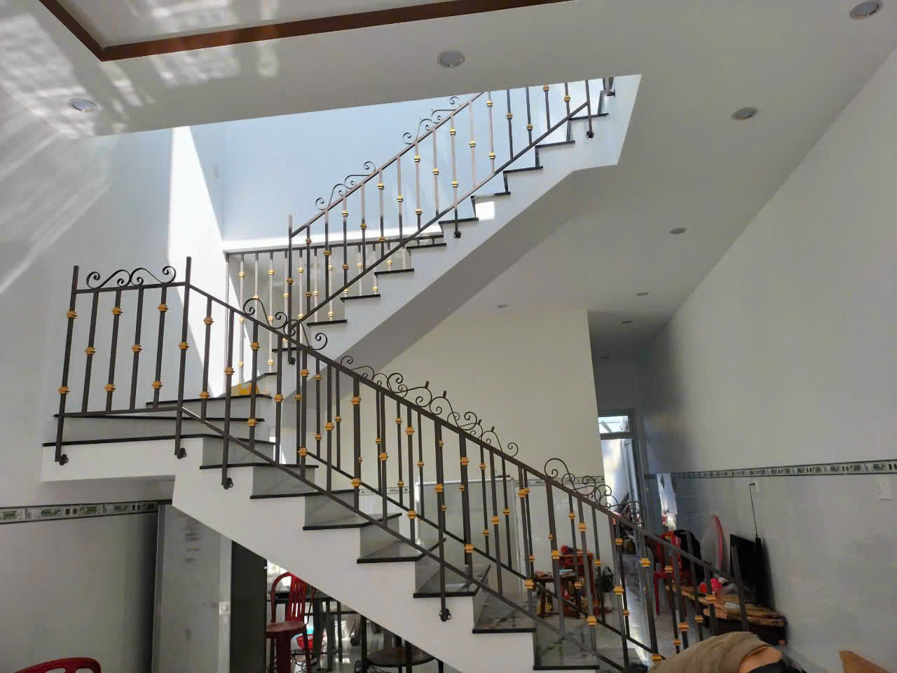 Đơn vị thi công lan can cầu thang tại Thủ Dầu Một