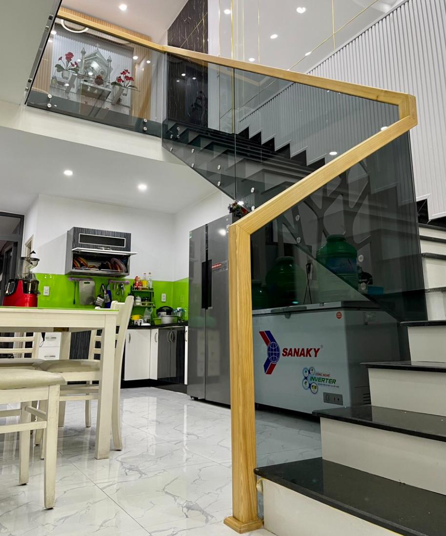 Đơn vị thi công lan can cầu thang tại Uyên Hưng