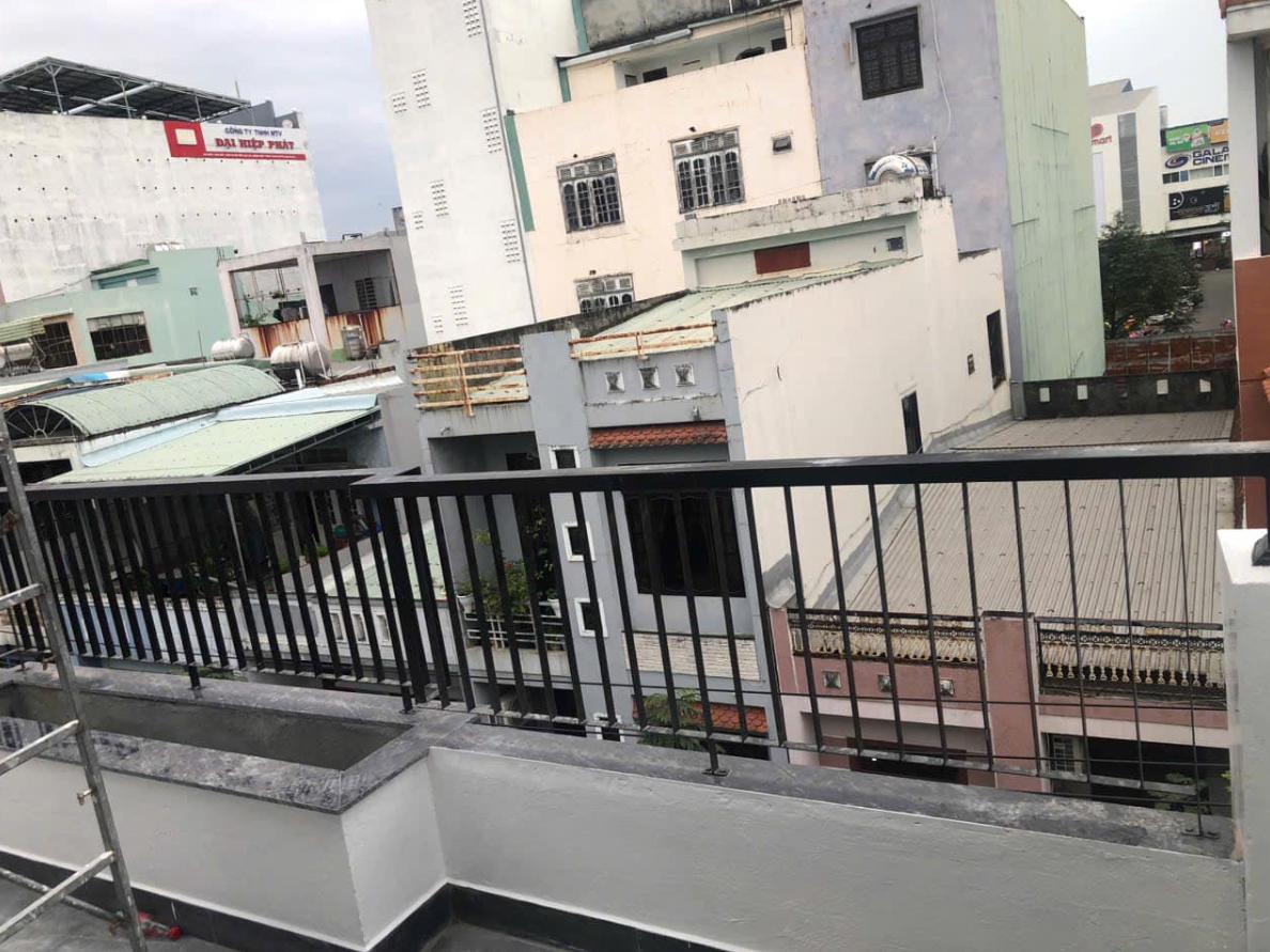 Đơn vị thi công lan can tại Hóc Môn