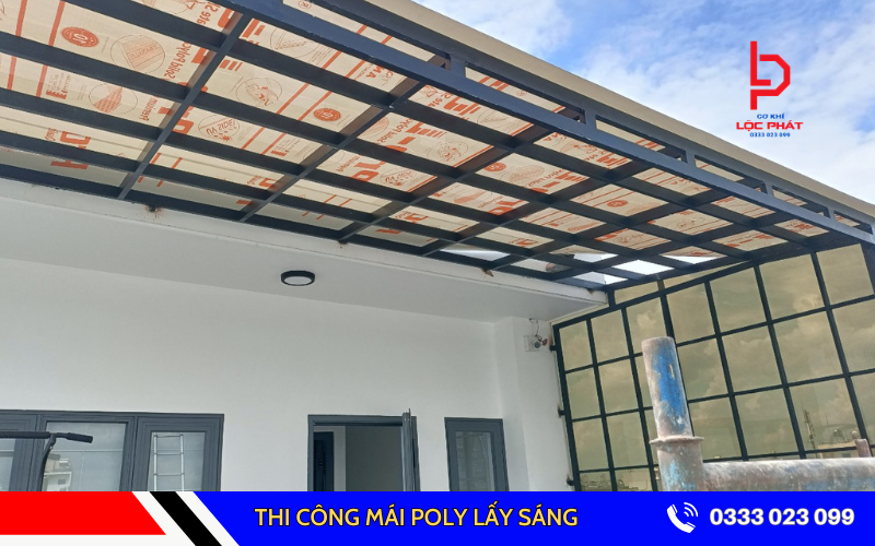 poly lấy sáng