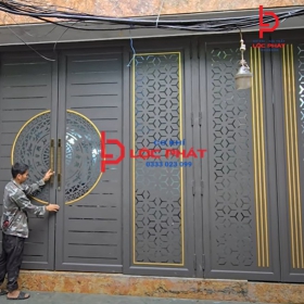 Địa chỉ lắp đặt cửa sắt trượt quay tại Hố Nai