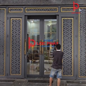 Cung cấp và thi công cửa sắt trượt quay tại Tân Bình