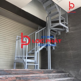 Dịch vụ làm cầu thang thoát hiểm tại Bình Thạnh