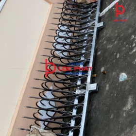 Dịch vụ làm hàng rào chông sắt tại Bình Long