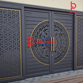 Thợ làm cửa sắt trượt quay tại Dĩ An