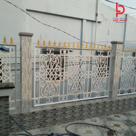Làm hàng rào sắt giá rẻ tại Phường Thuận An