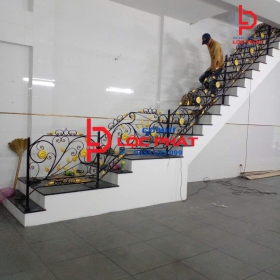 Làm lan can cầu thang tại Tân Bình trọn gói