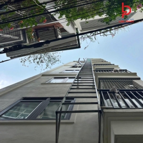 Đơn vị thi công cầu thang thoát hiểm tại Thành Phố Mới
