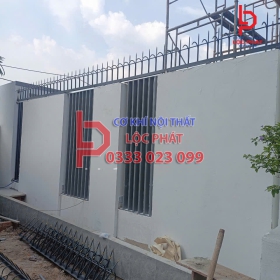 Thi công hàng rào chông sắt tại Dĩ An - Bình Dương