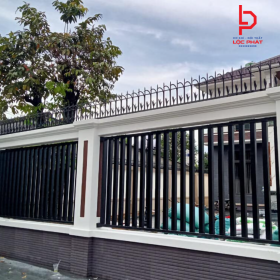 Thợ làm hàng rào sắt tại Thủ Đức