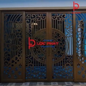 Xưởng chuyên làm cửa sắt trượt quay tại Thuận An