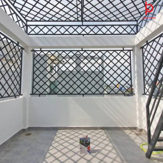 Báo giá thi công khung bảo vệ sân thượng tại Bình Thạnh