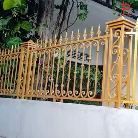 Làm hàng rào giá rẻ tại Phường Long Bình