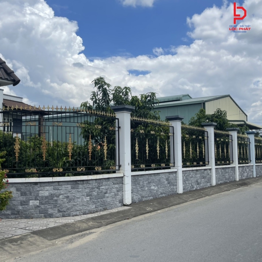 Làm hàng rào sắt giá rẻ tại Phường Tân Đông Hiệp TP HCM