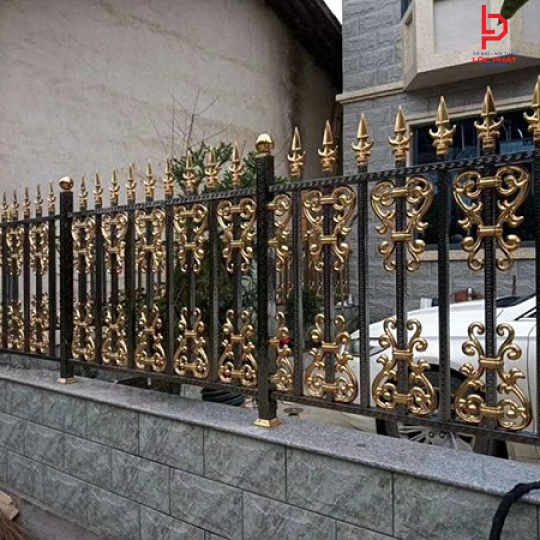 Làm hàng rào sắt tại Phường Tây Nam