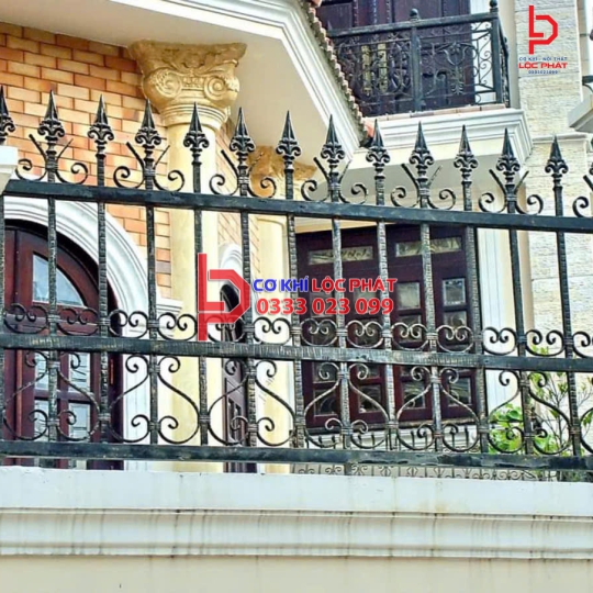 Làm hàng rào sắt tại Vĩnh Cữu