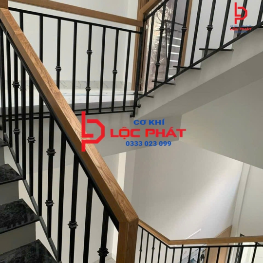 Làm lan can cầu thang tại Tân Bình trọn gói