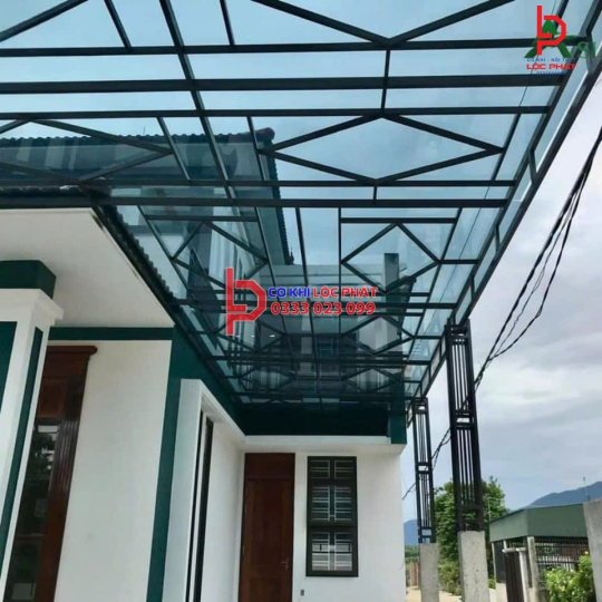 Làm mái poly tại Biên Hòa