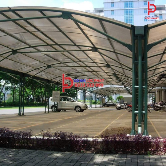 Làm mái poly tại Định Quán