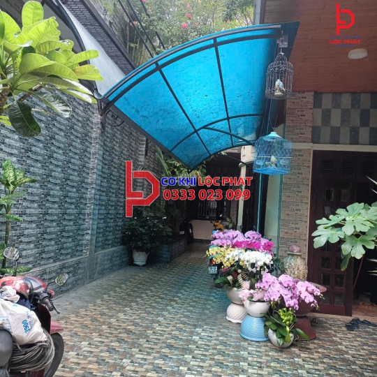 Làm mái poly tại Long Thành