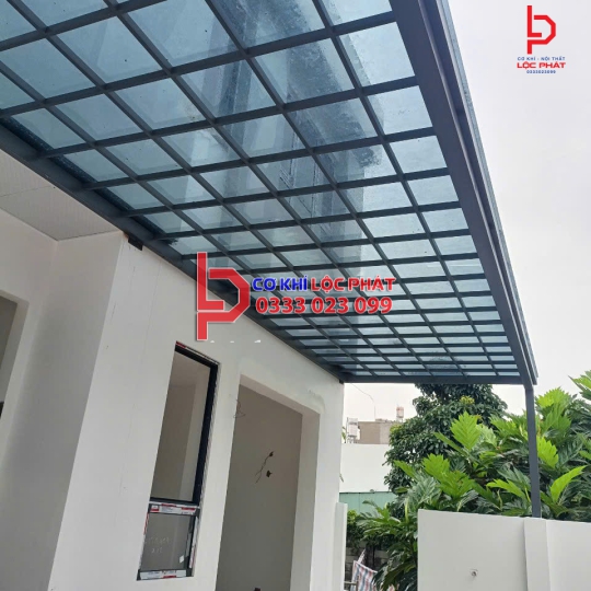 Làm mái poly tại Trảng Bom