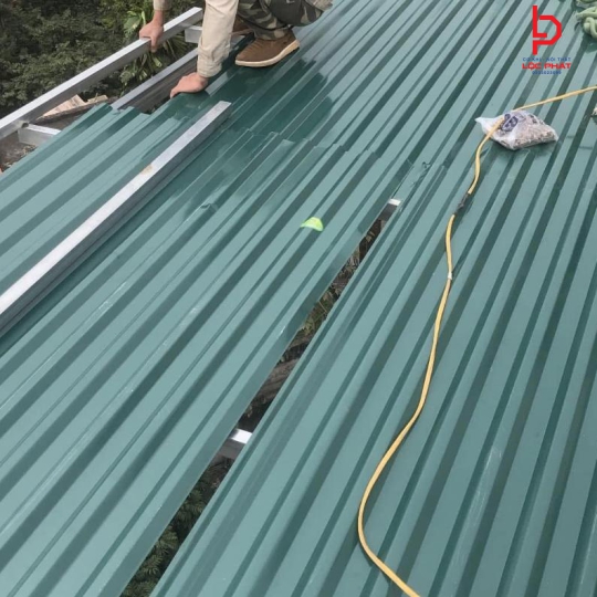 Làm mái tôn giá rẻ tại Phường Thuận Giao
