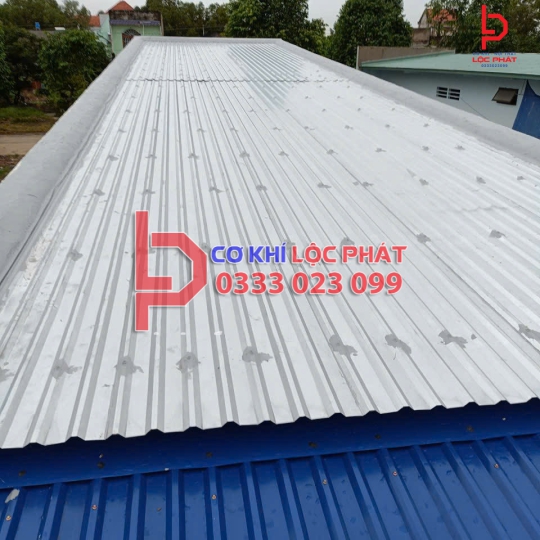 Làm mái tôn tại Bình Phước 