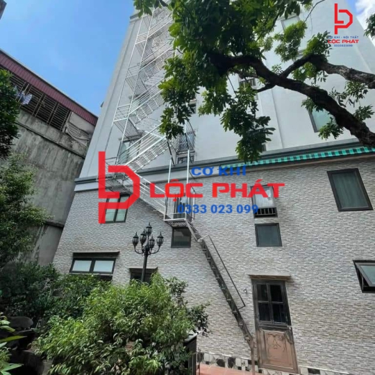 Đơn vị làm cầu thang thoát hiểm tại Gò Vấp